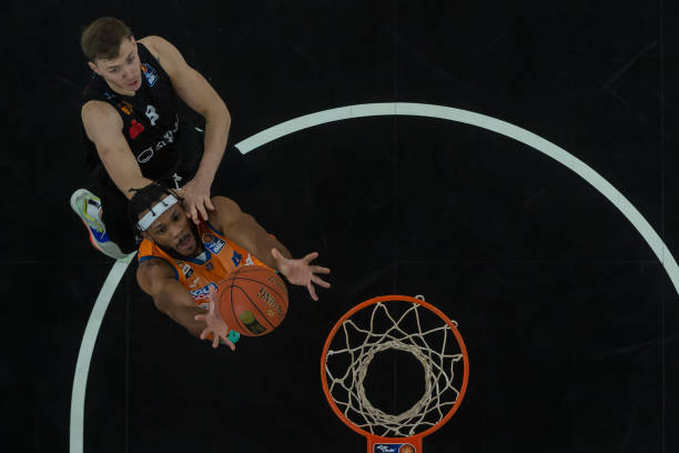 许多国际媒 许多国际媒