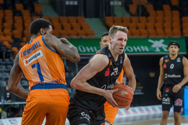 元的年薪 元的年薪