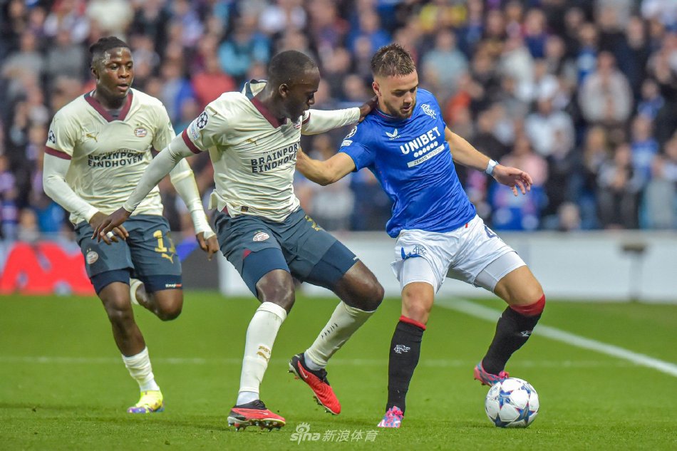 练习合气道 练习合气道