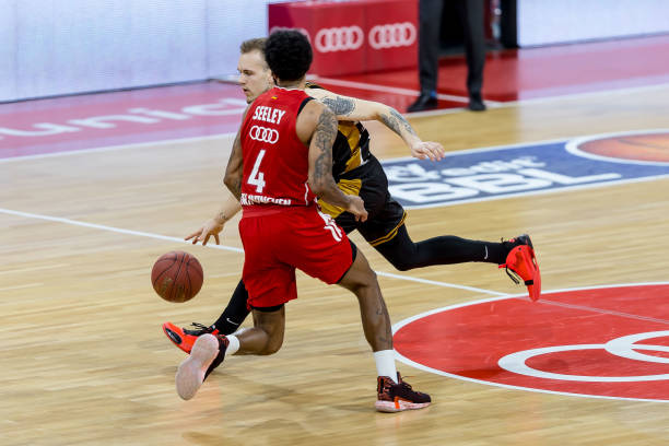 海港队教练 海港队教练