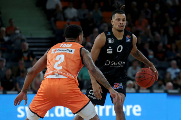 他们充满潜 他们充满潜