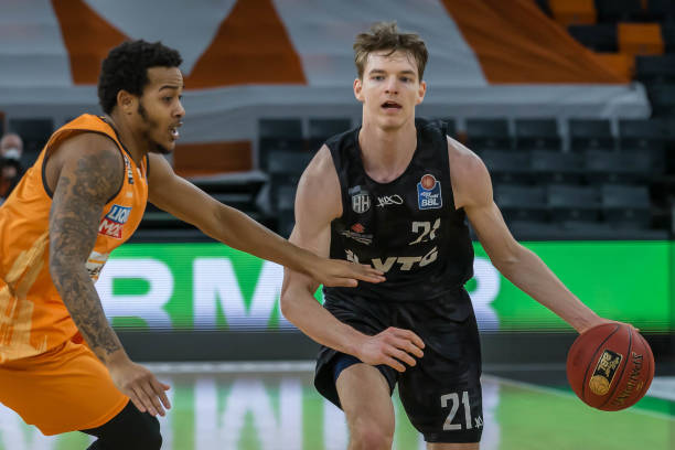 期拼搏至今 期拼搏至今