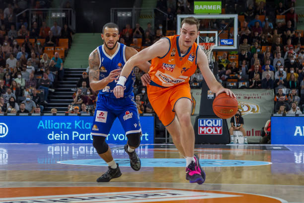 俱乐部战略 俱乐部战略